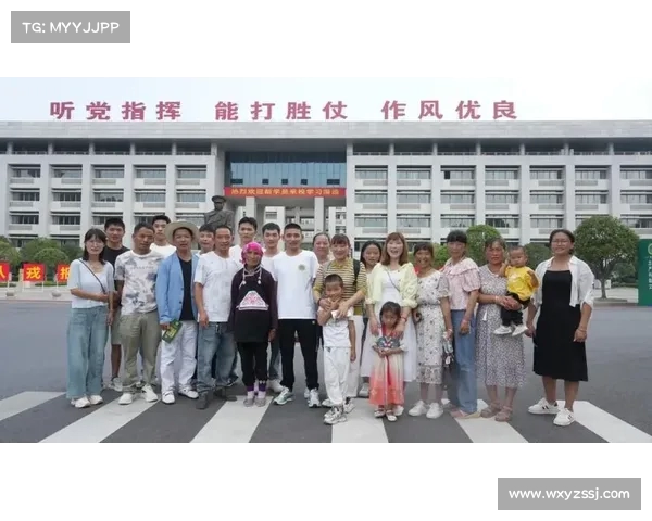 湖南考生被国防科大录取,乡亲放鞭炮庆祝,家人决定摆酒席庆功 湖南考生被国防科大录取,乡亲放鞭炮庆祝,家人决定摆酒席庆功